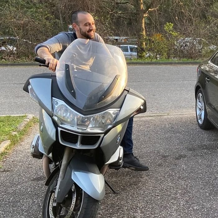 Kevin à moto